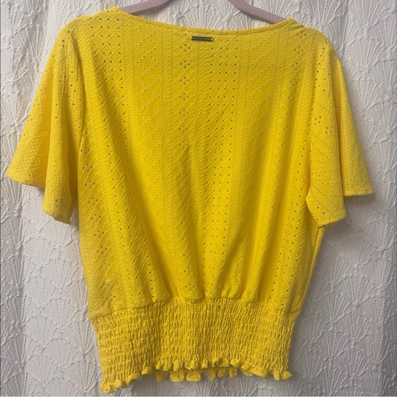 Michael Kors Yellow Eyelet Short Sleeve Top NWT - Picture 2 of 5